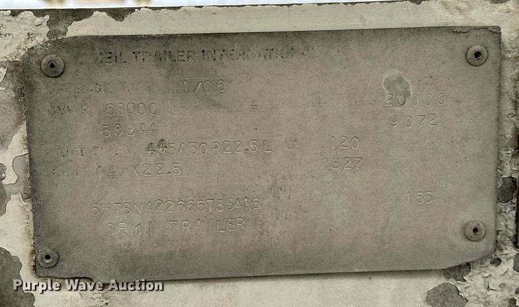 image for item DT6519 2006 Heil pneumatic dry bulk trailer