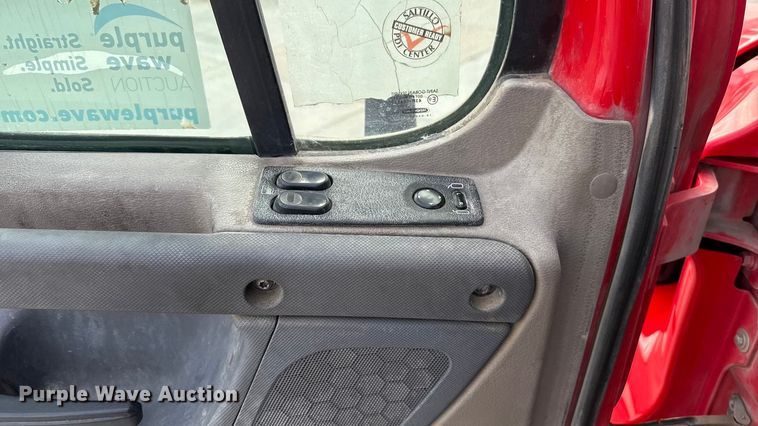 image for item DW5071 2017 Freightliner Cascadia semi truck