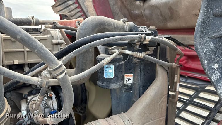 image for item DW5071 2017 Freightliner Cascadia semi truck