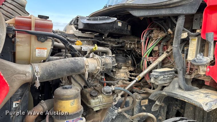 image for item DW5071 2017 Freightliner Cascadia semi truck