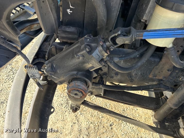 image for item DW6678 2010 International 4300 truck cab and chassis