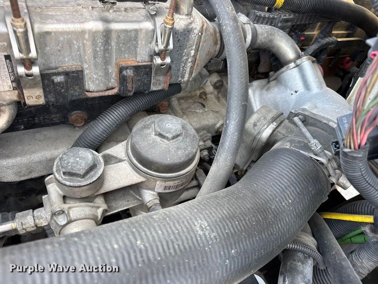 image for item DW6679 2010 International 4300 truck cab and chassis