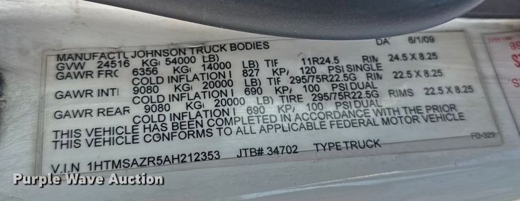 image for item DW6680 2010 International 4400 DuraStar truck cab and chassis