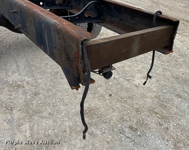 image for item DW6732 2010 International 4300 truck cab and chassis