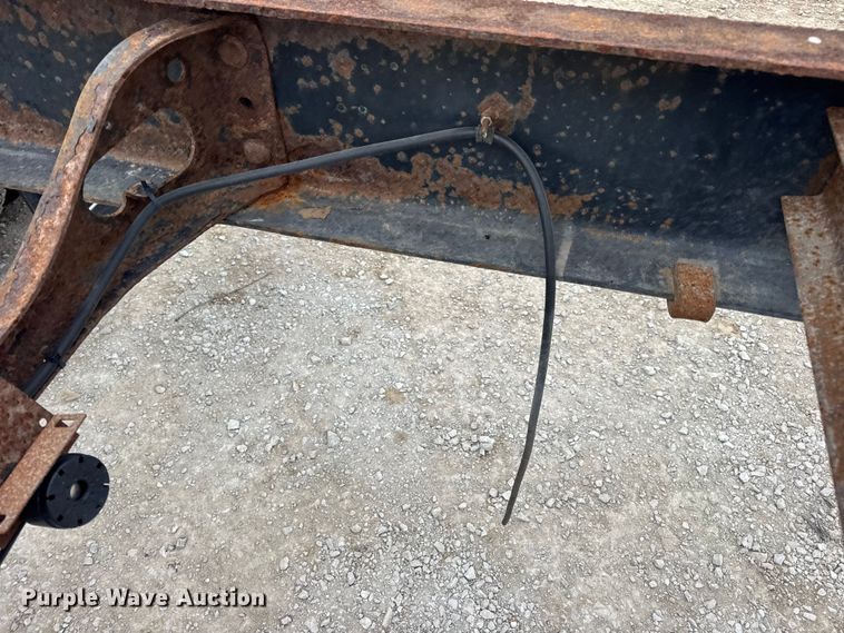 image for item DW6733 2010 International 4300 truck cab and chassis