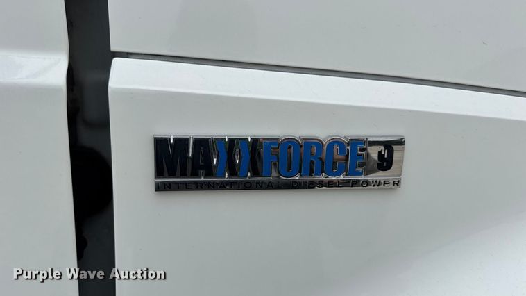 image for item DW6734 2009 International 4400 truck cab and chassis