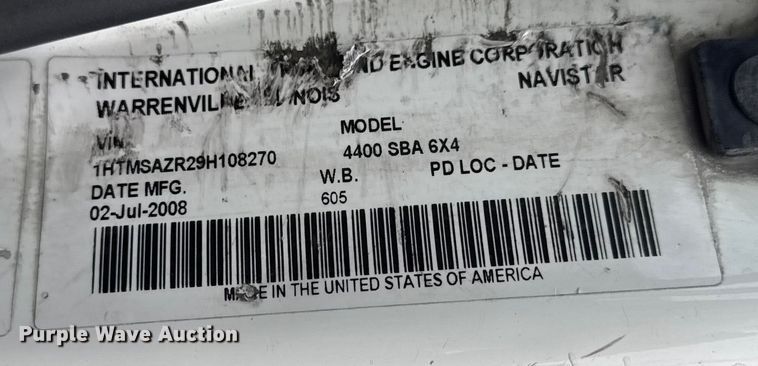 image for item DW6734 2009 International 4400 truck cab and chassis