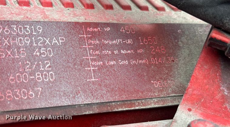 image for item DW6735 2013 Volvo VNL semi truck