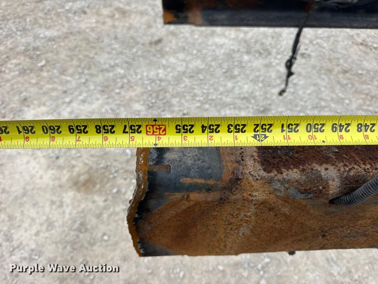 image for item DW6736 2007 International 4300 truck cab and chassis