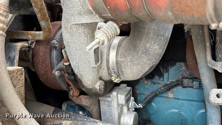 image for item DW6736 2007 International 4300 truck cab and chassis