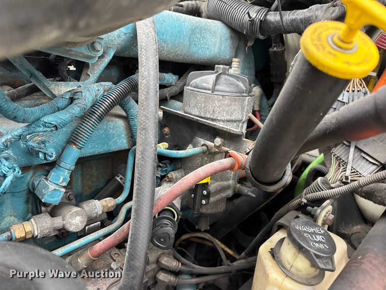 image for item DW6737 2006 International 4300 truck cab and chassis