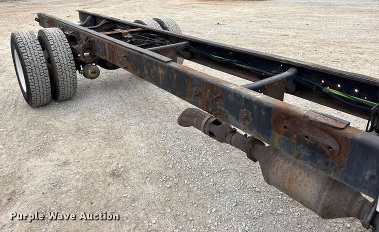 image for item DW6738 2010 International 4300 truck cab and chassis