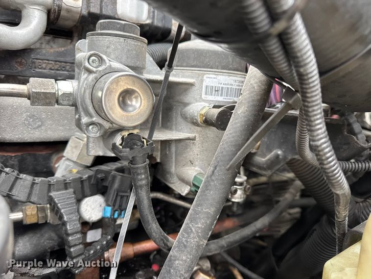 image for item DW6738 2010 International 4300 truck cab and chassis