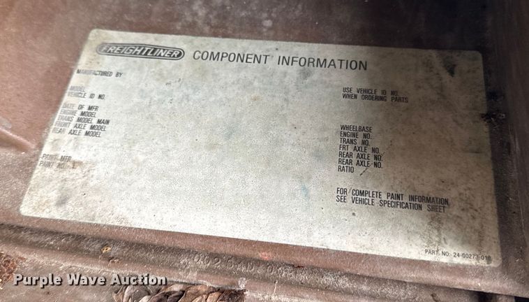 image for item EA2122 1988 Freightliner Conventional FLC fertilizer delivery truck