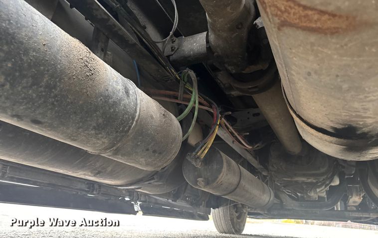 image for item EA2234 2018 Freightliner Cascadia semi truck