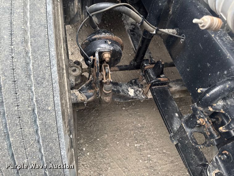 image for item EA2234 2018 Freightliner Cascadia semi truck