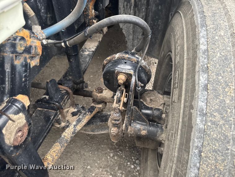 image for item EA2234 2018 Freightliner Cascadia semi truck