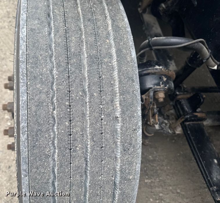 image for item EA2234 2018 Freightliner Cascadia semi truck