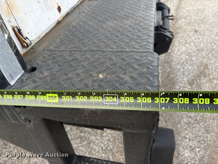 image for item EA7898 2008 International MA025 box truck