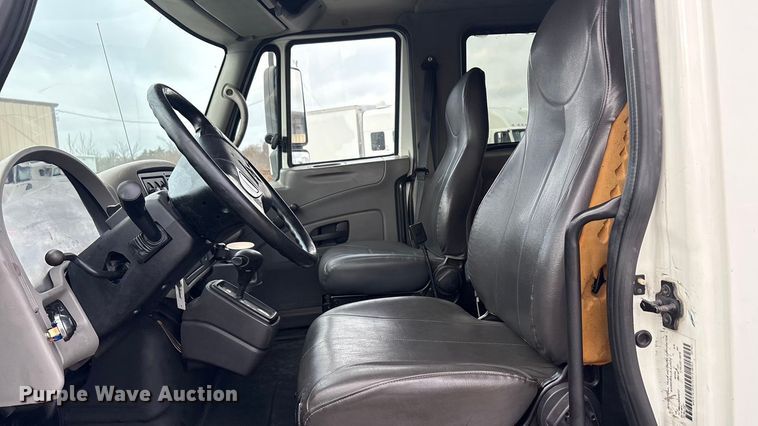 image for item EA7898 2008 International MA025 box truck