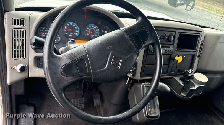 image for item EA7898 2008 International MA025 box truck