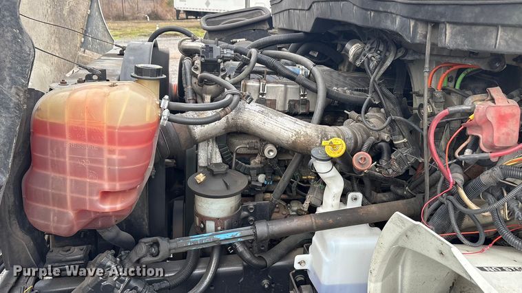 image for item EA7898 2008 International MA025 box truck