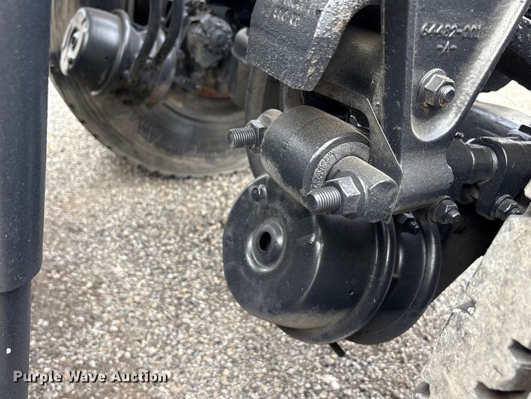 image for item EA7899 2006 Mack CHN semi truck