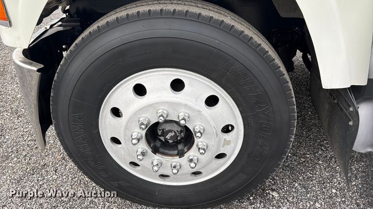 image for item EA7899 2006 Mack CHN semi truck