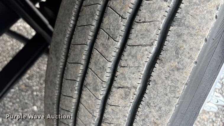 image for item EA7899 2006 Mack CHN semi truck