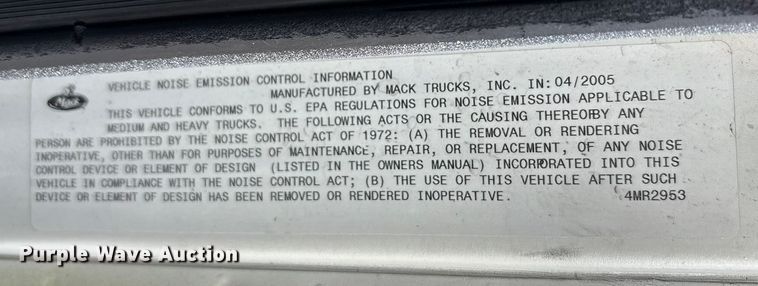 image for item EA7899 2006 Mack CHN semi truck