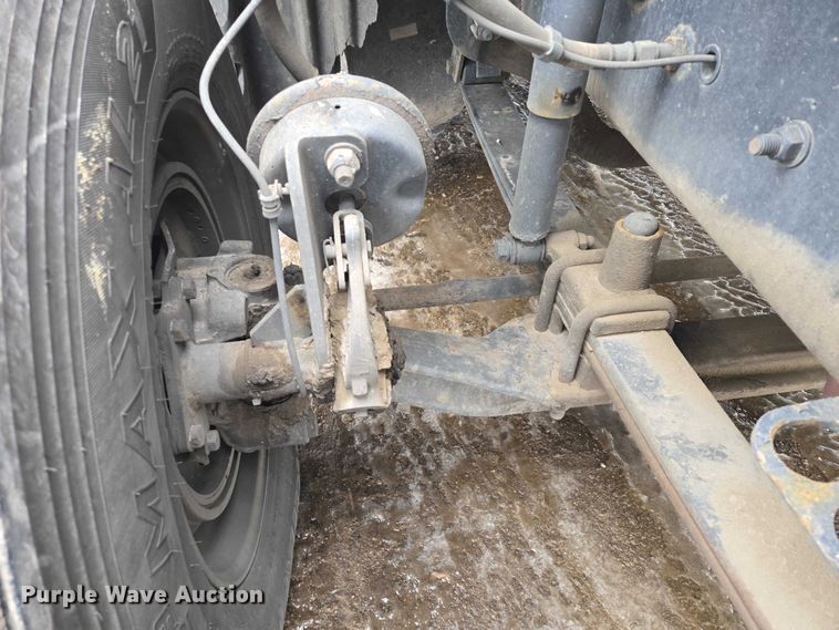 image for item EB1211 2016 Freightliner Cascadia 