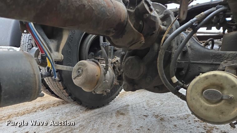 image for item EB1211 2016 Freightliner Cascadia 