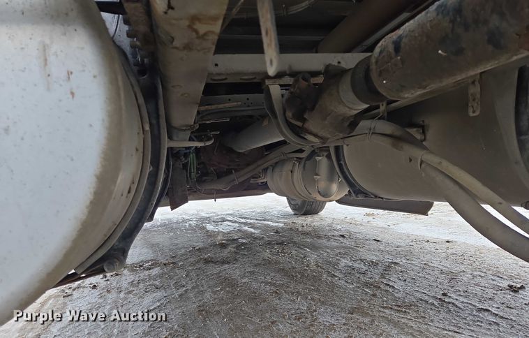 image for item EB1211 2016 Freightliner Cascadia 