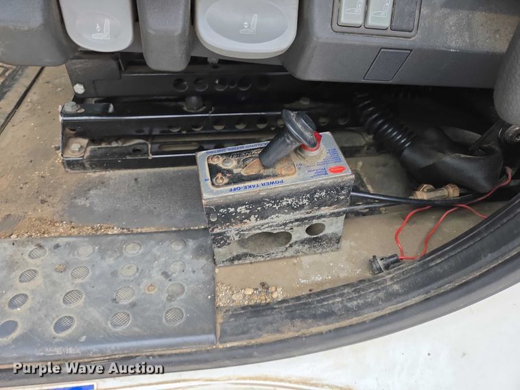 image for item EB1211 2016 Freightliner Cascadia 