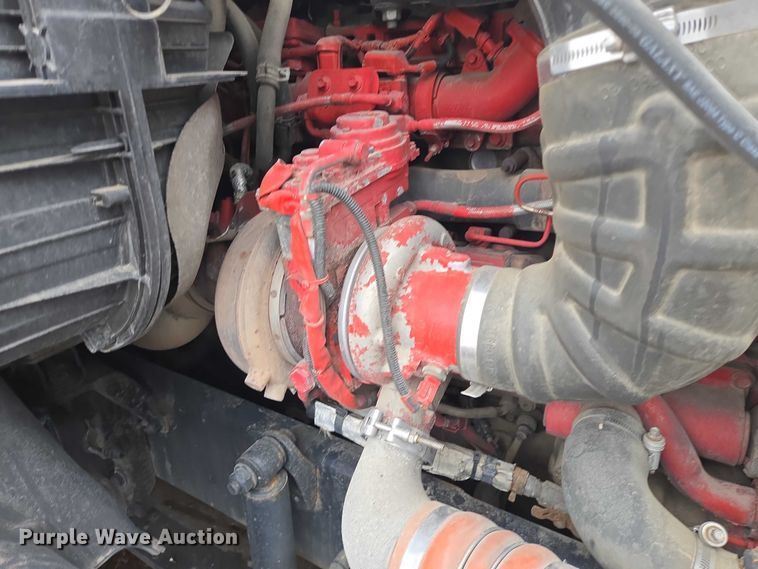 image for item EB1211 2016 Freightliner Cascadia 