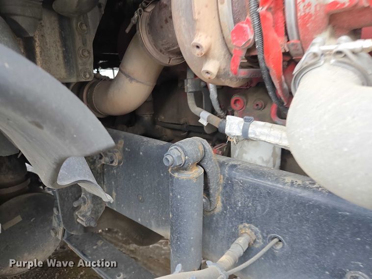 image for item EB1211 2016 Freightliner Cascadia 