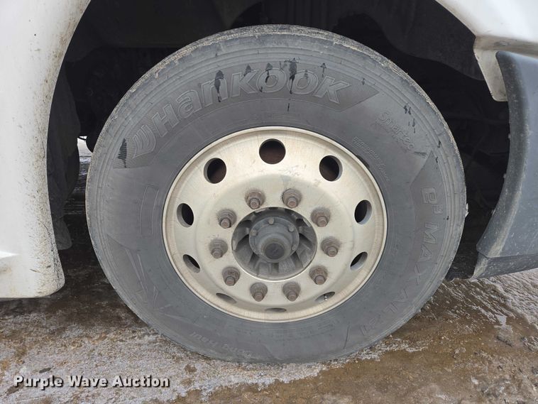 image for item EB1211 2016 Freightliner Cascadia 