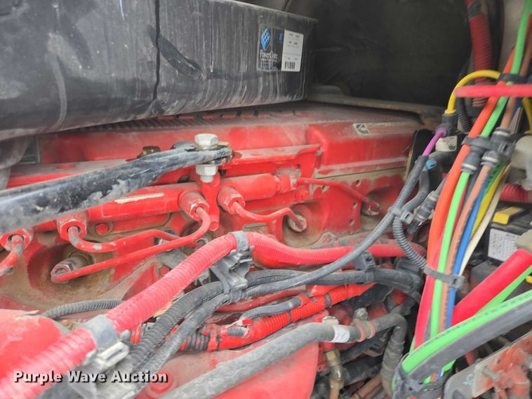 image for item EB1212 2016 Freightliner Cascadia semi truck