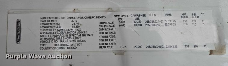 image for item EB1212 2016 Freightliner Cascadia semi truck