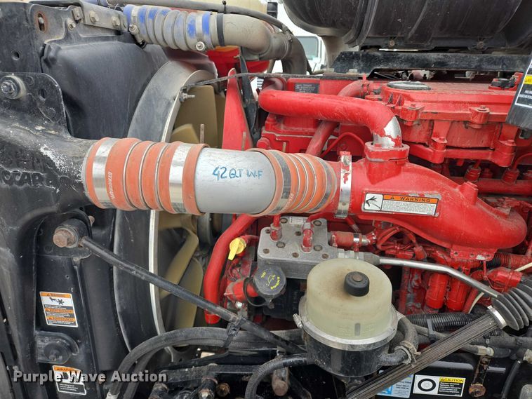 image for item EB1213 2012 Kenworth T800 truck cab and chassis