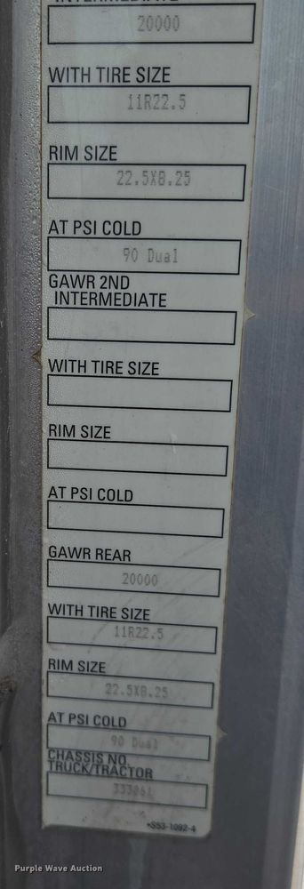 image for item EB1213 2012 Kenworth T800 truck cab and chassis