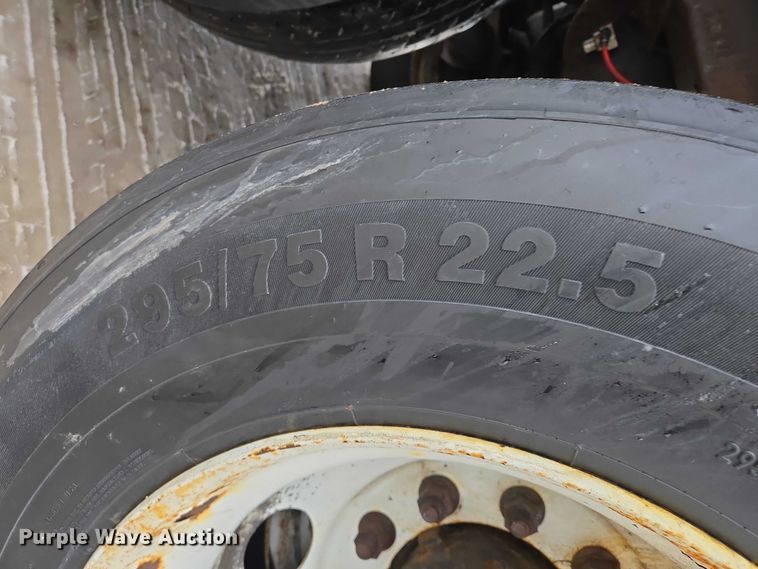 image for item EB1214 2017 Wabash Vans dry van trailer