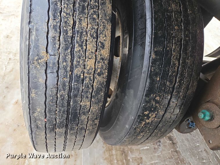 image for item EB1214 2017 Wabash Vans dry van trailer