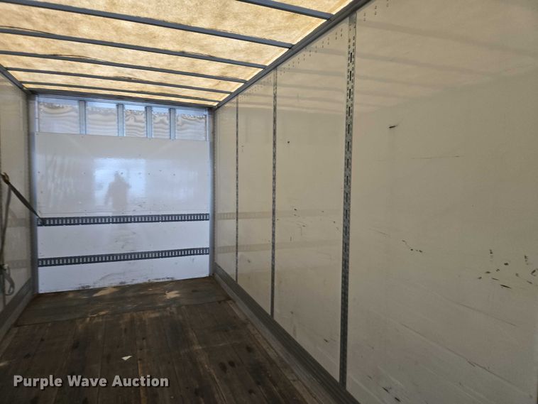 image for item EB1217 2017 Wabash Vans Dry Van Duraplate dry van trailer