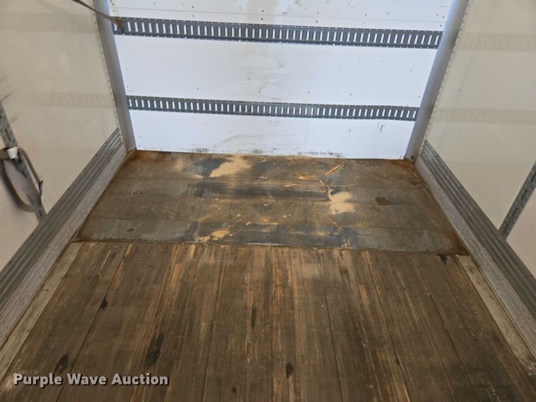 image for item EB1217 2017 Wabash Vans Dry Van Duraplate dry van trailer