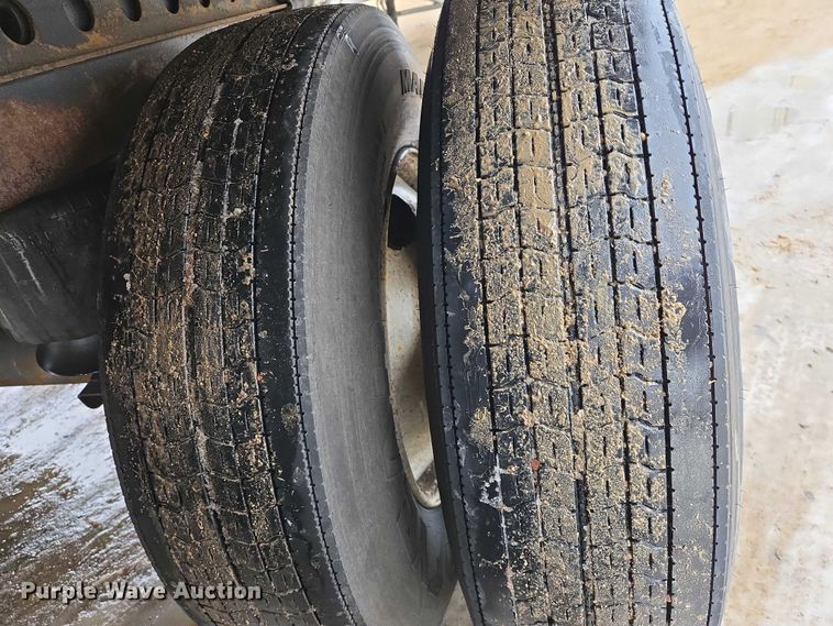 image for item EB1217 2017 Wabash Vans Dry Van Duraplate dry van trailer