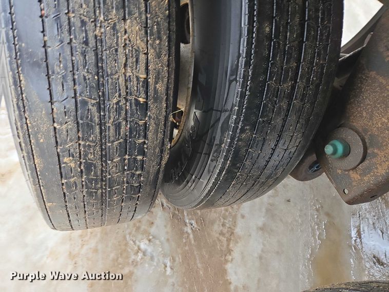 image for item EB1217 2017 Wabash Vans Dry Van Duraplate dry van trailer