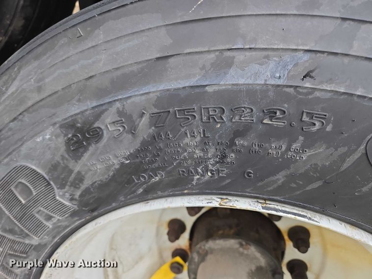 image for item EB1218 2017 Wabash Vans Dry Van Duraplate dry van trailer