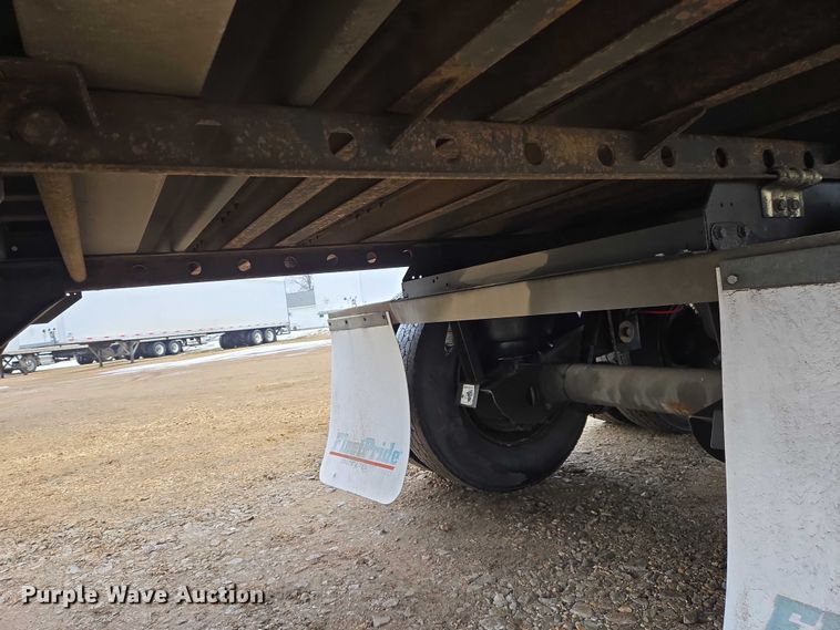 image for item EB1219 2013 Vanguard National Trailer Corporation VIP 4000 dry van trailer