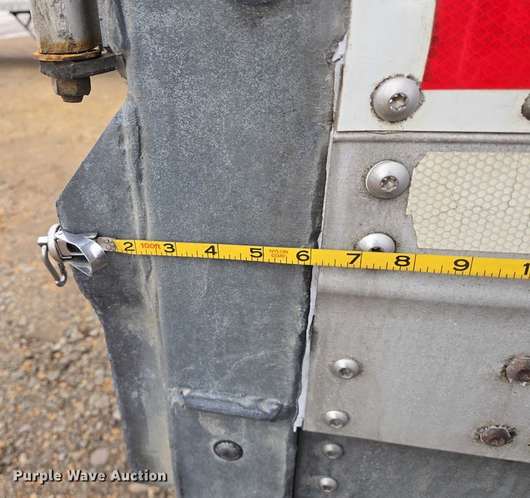 image for item EB1219 2013 Vanguard National Trailer Corporation VIP 4000 dry van trailer